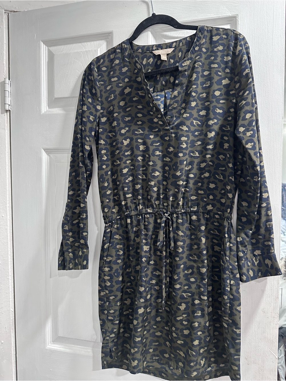 Banana Republic Olive & Navy Leopard-Print Drawstring Tunic